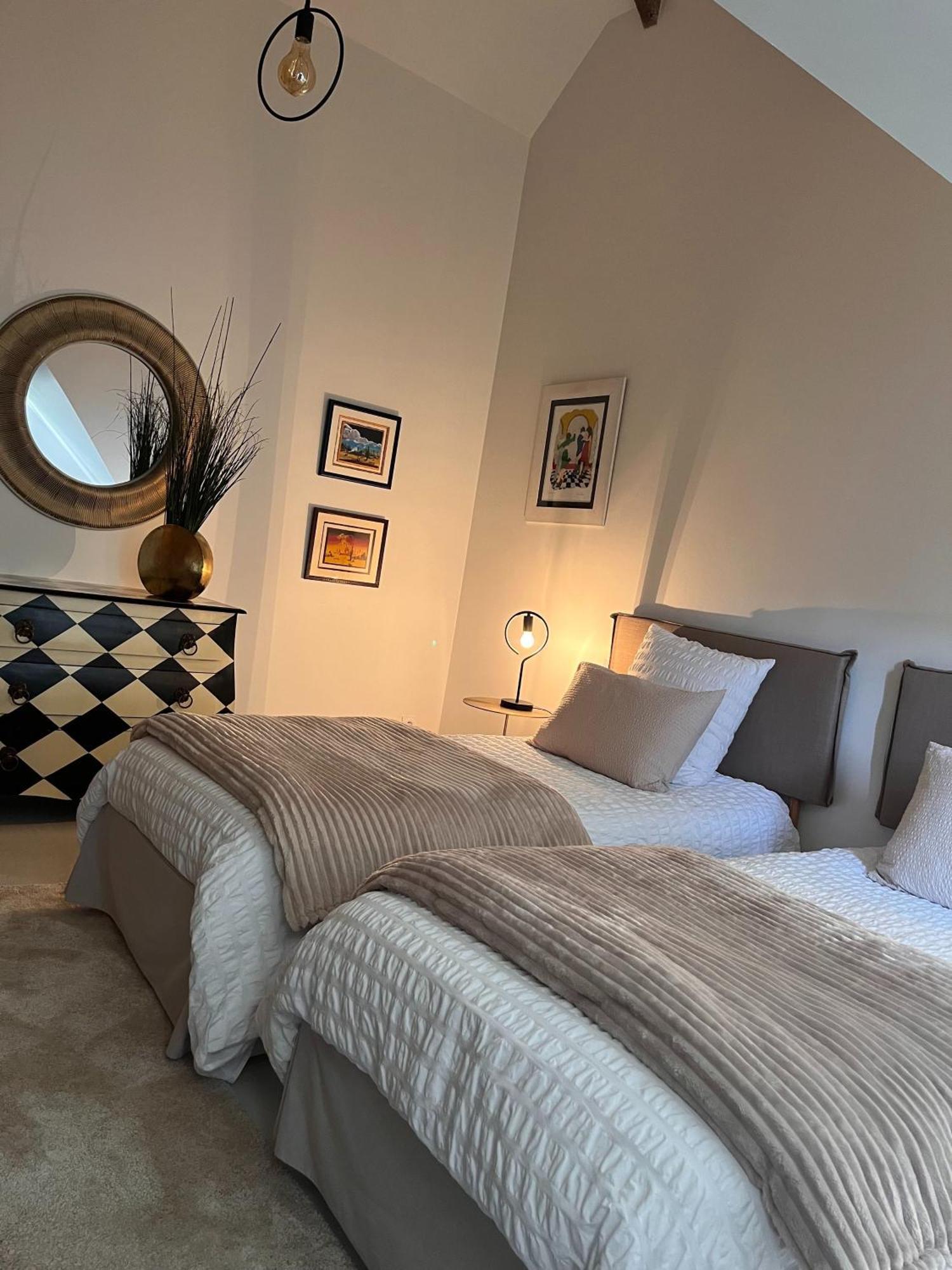 La Sellerie Bed and Breakfast Romagne  Buitenkant foto